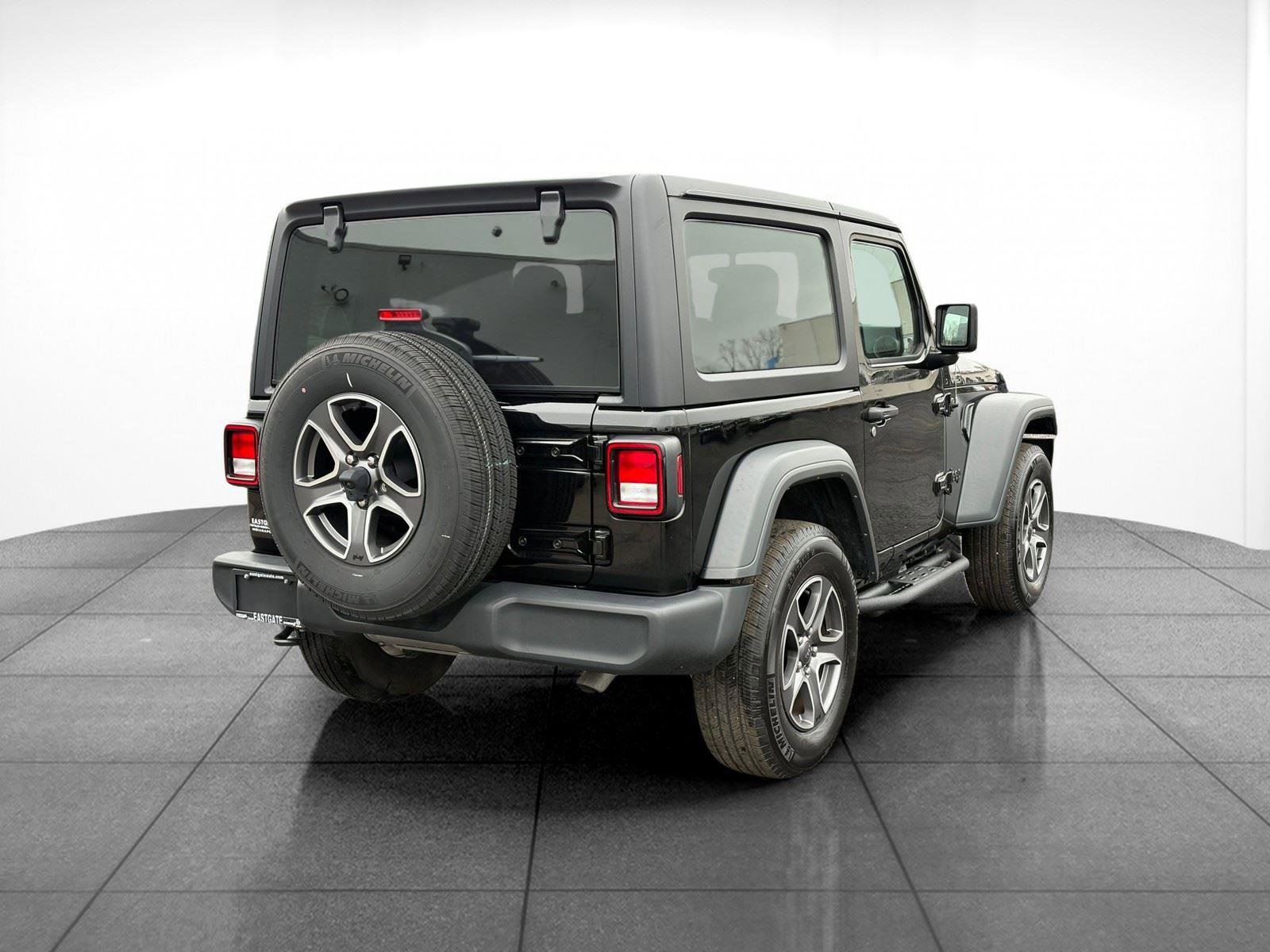 Used 2023 Jeep Wrangler Sport S image 7