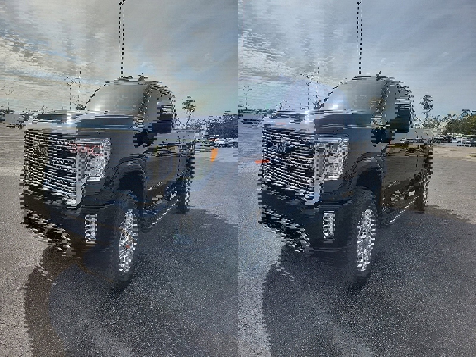 Used 2022 GMC Sierra 2500 Denali w/ Technology Package image 2