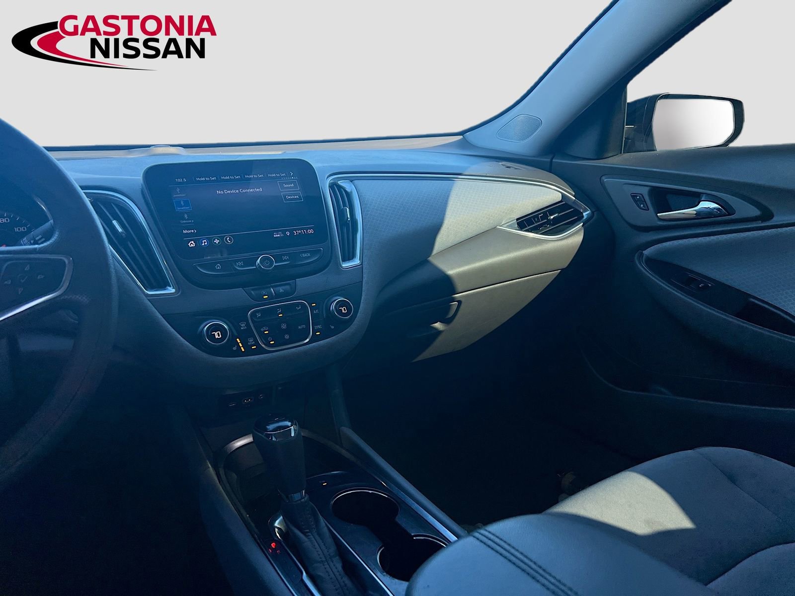 Used 2020 Chevrolet Malibu LT image 31