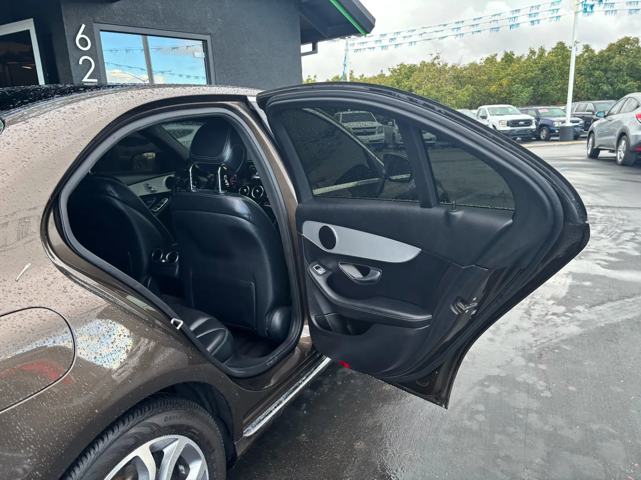 Used 2018 Mercedes-Benz C 300 Sedan image 17