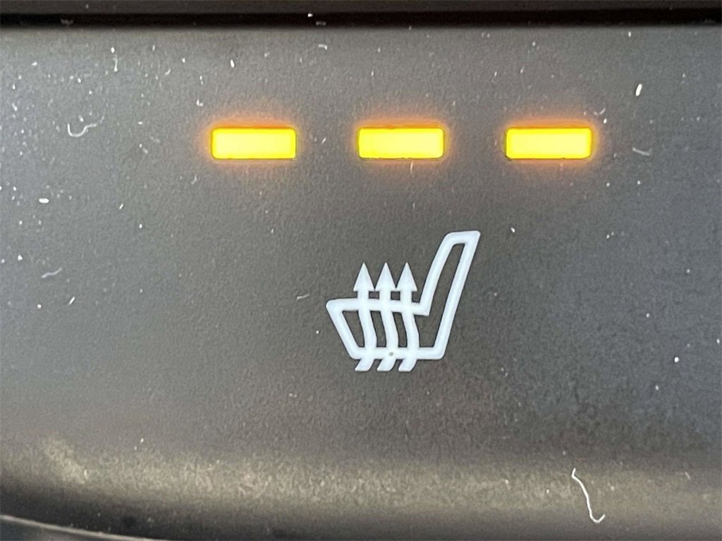 Used 2023 Hyundai Elantra Limited w/ Cargo Package image 19