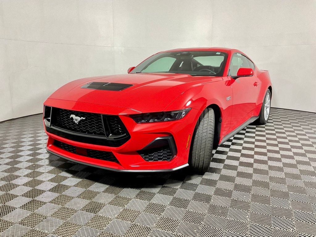 Used 2025 Ford Mustang GT Premium RWD image 2