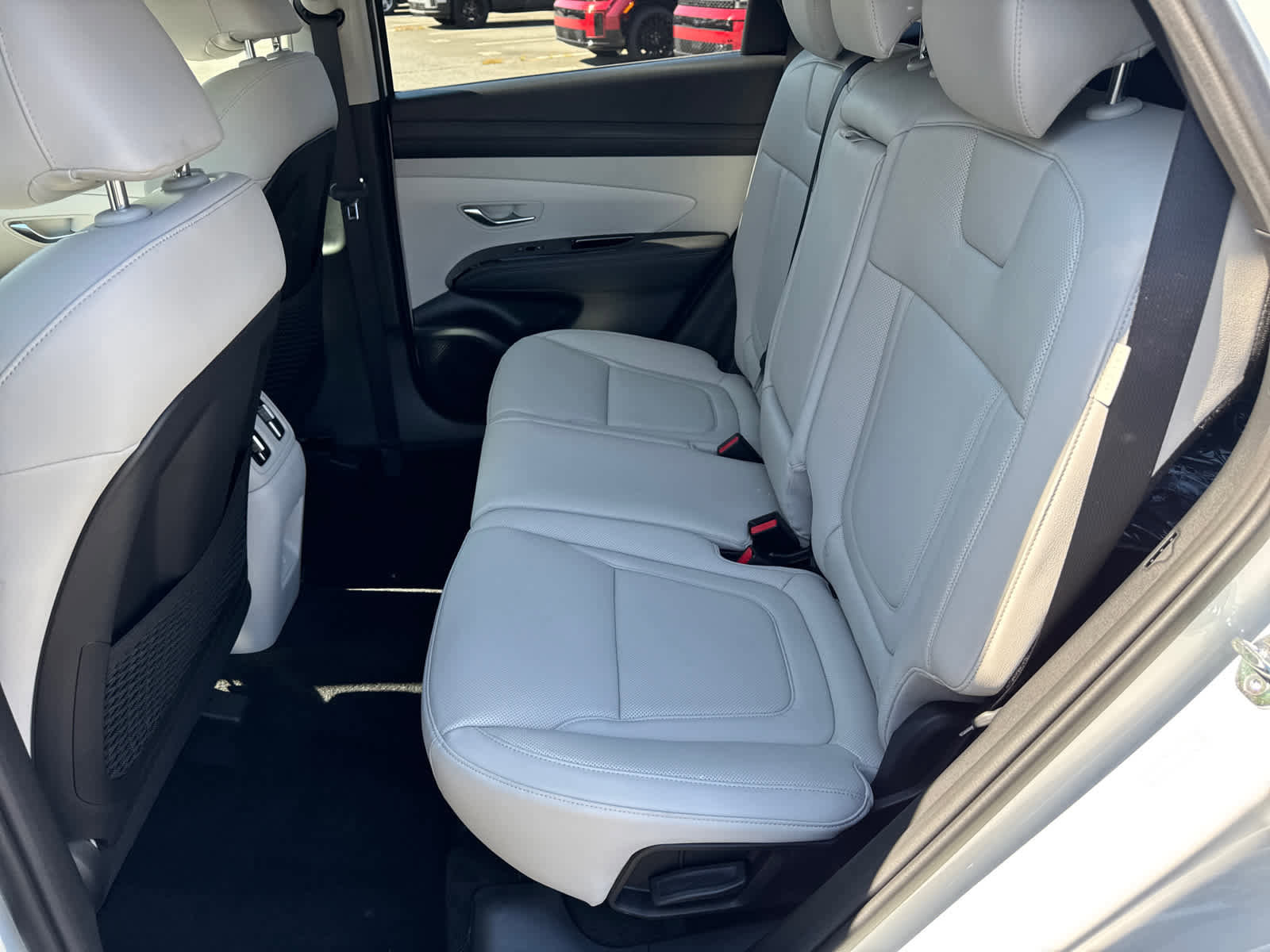 New 2025 Hyundai Tucson Limited image 11