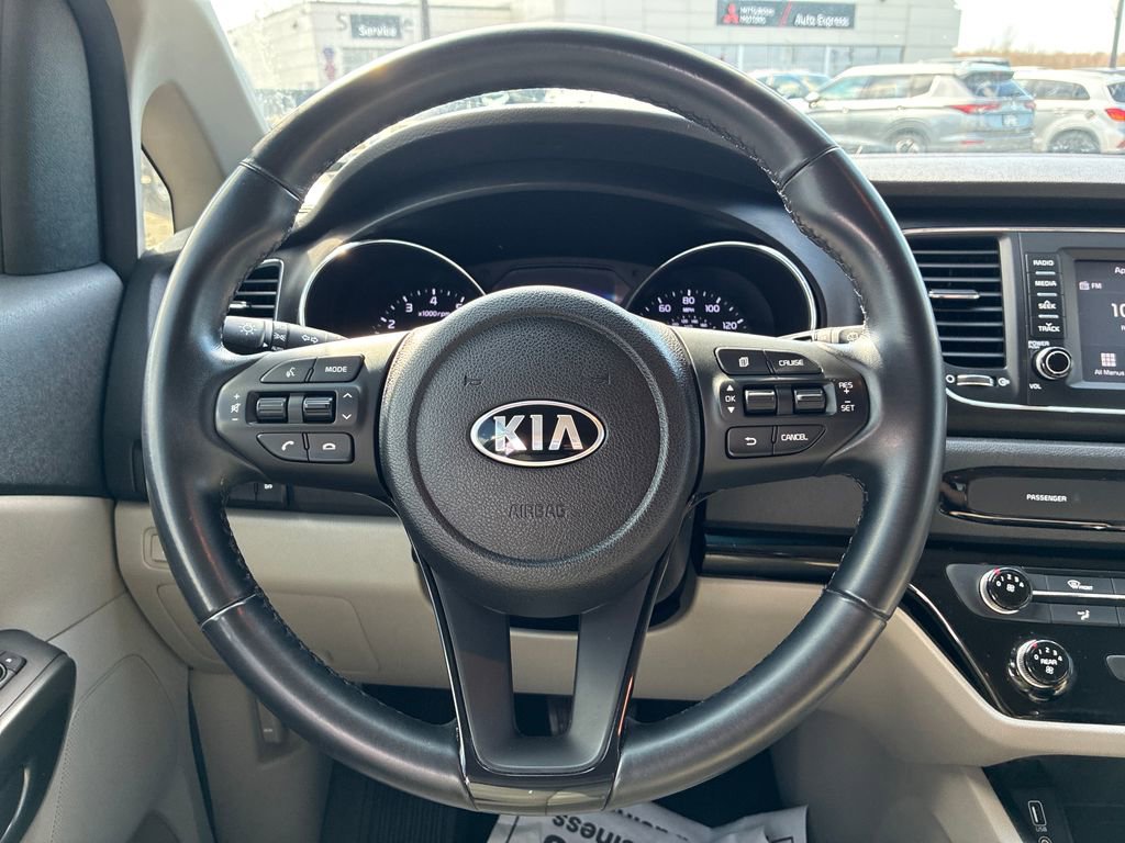 Used 2019 Kia Sedona EX image 22