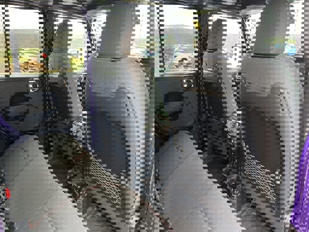 New 2026 Jeep Wrangler Unlimited Rubicon w/ Technology Group image 26