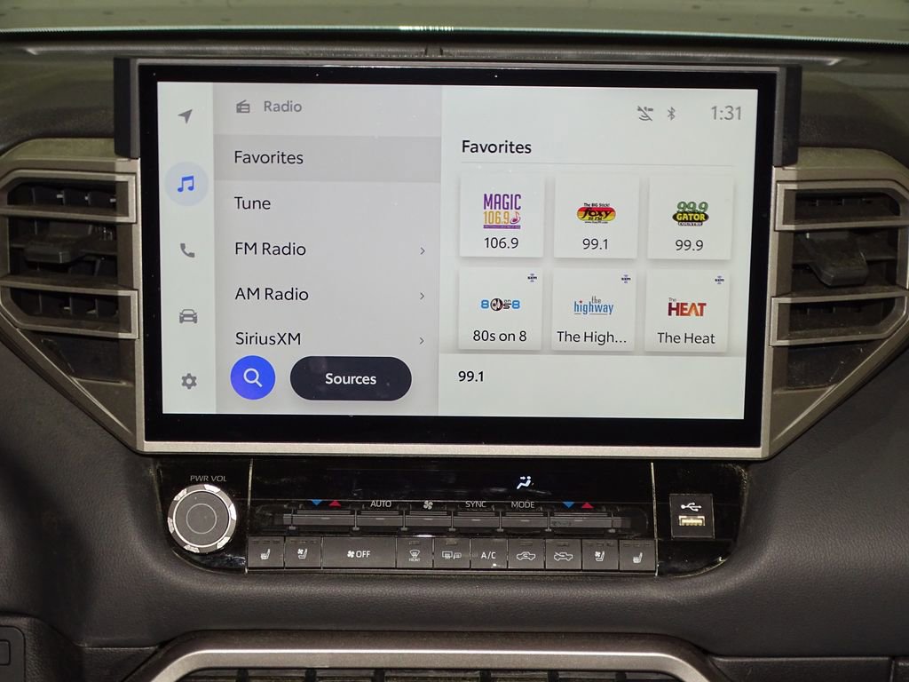 Used 2025 Toyota Tundra Limited image 29