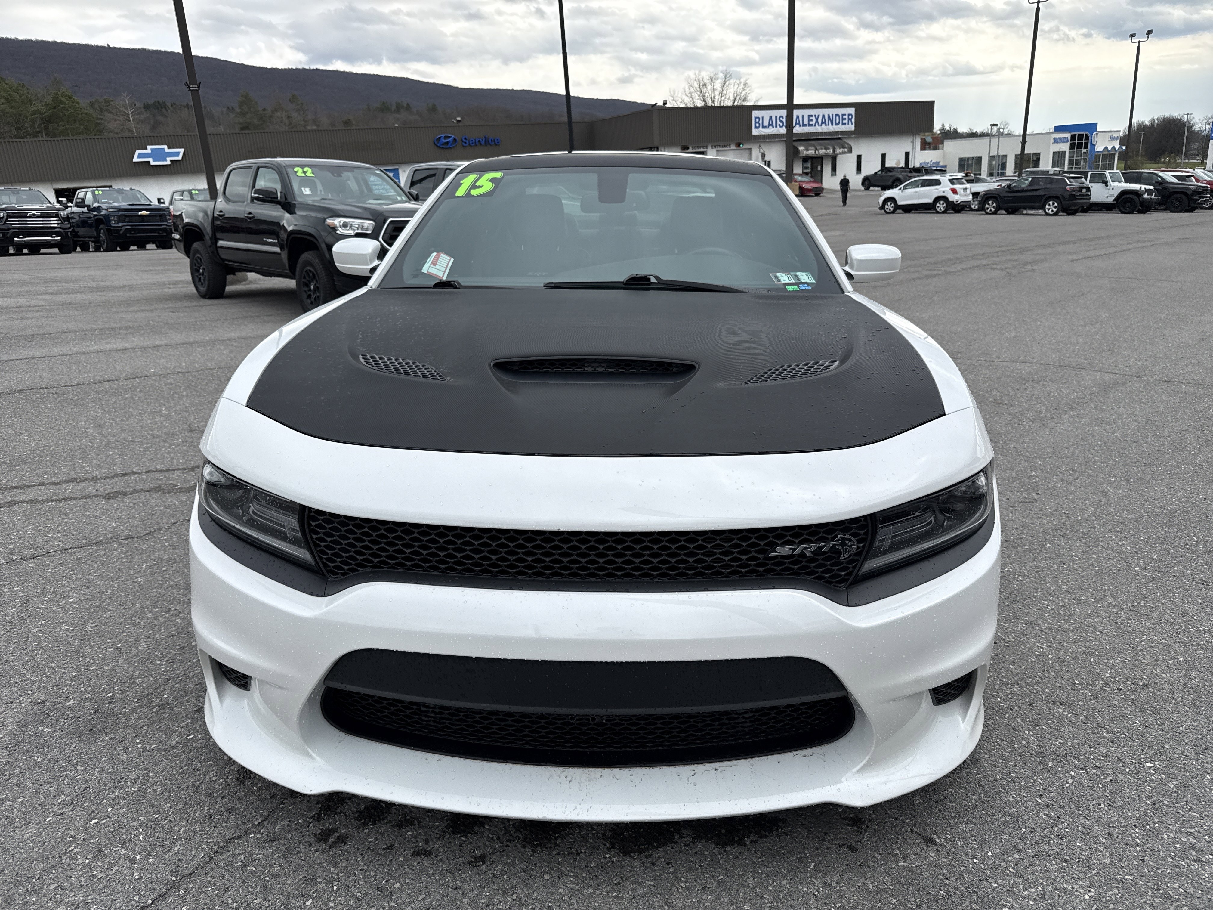 Used 2015 Dodge Charger SRT Hellcat w/ Harman/Kardon Audio Group image 9