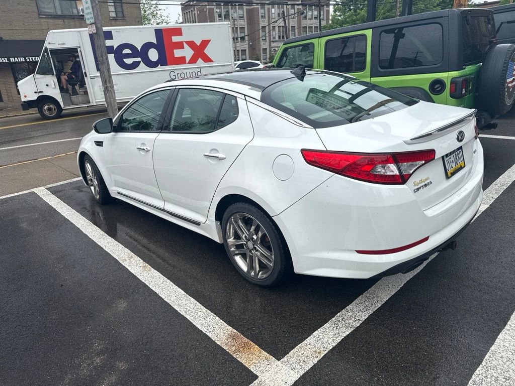 Used 2013 Kia Optima SX w/ Limited Pkg FWD image 4