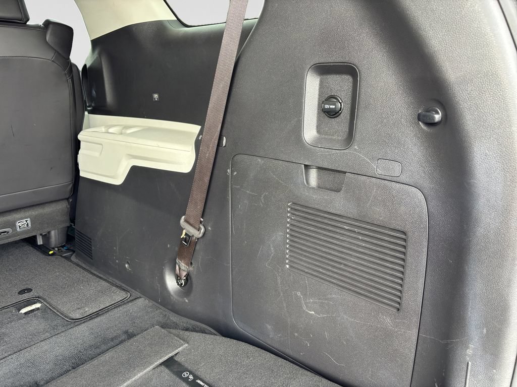 Used 2024 Kia Carnival LX FWD image 47