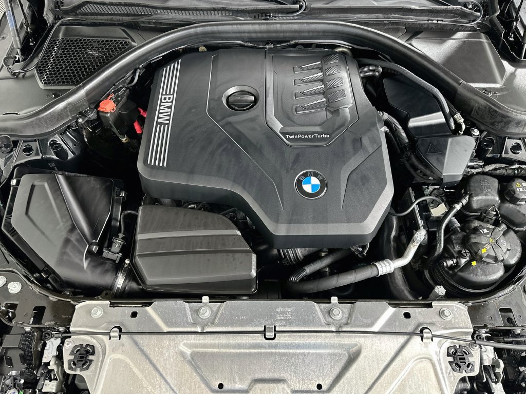 Used 2025 BMW 230i Coupe w/ M Sport Package RWD image 31
