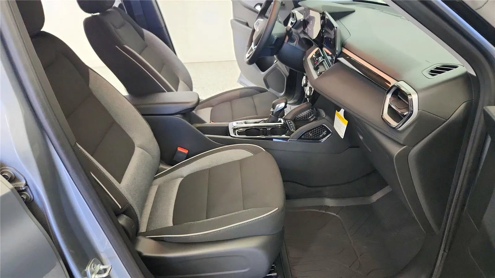 New 2026 Chevrolet TrailBlazer LT w/ Convenience Package image 35