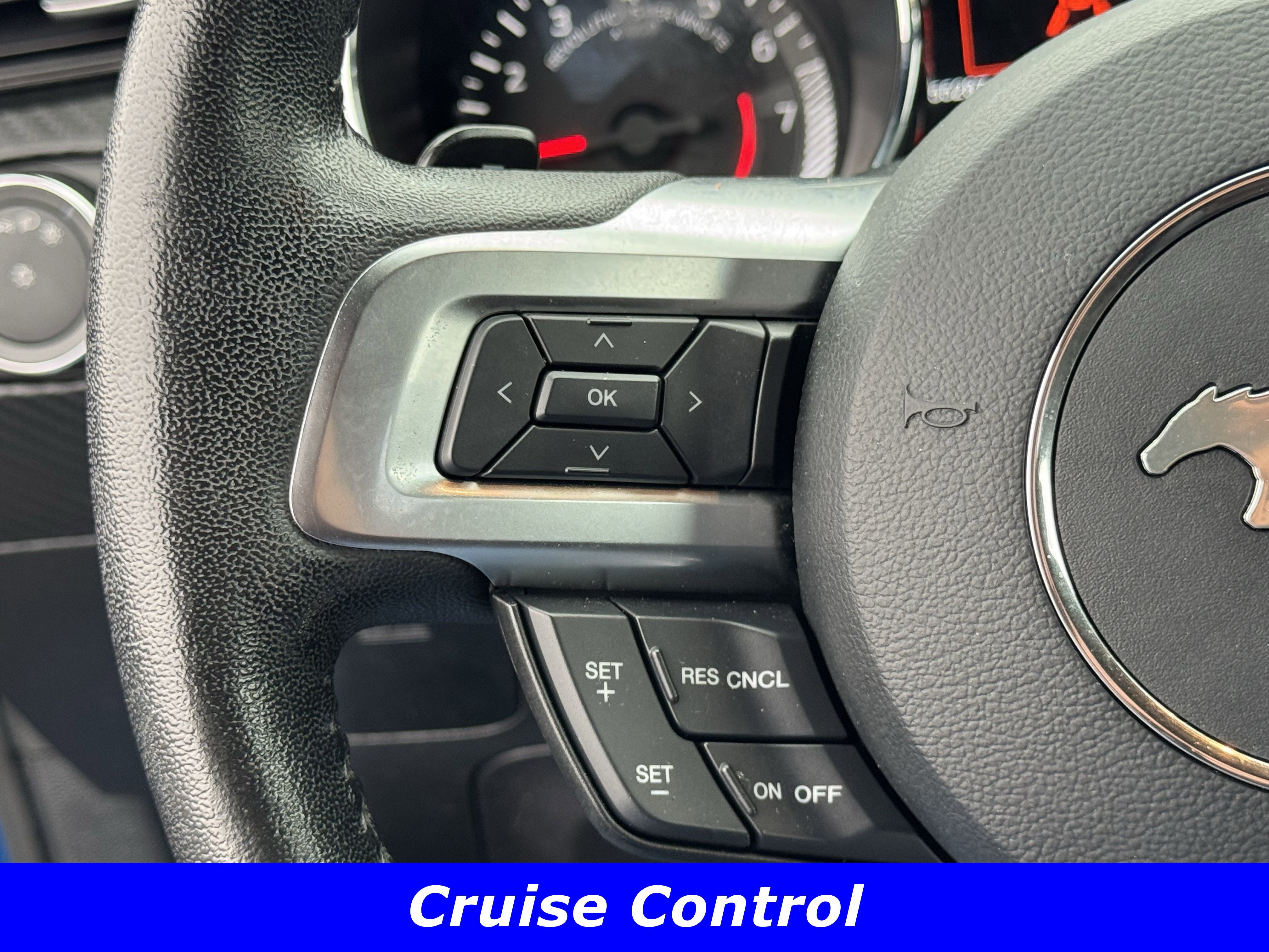 Used 2017 Ford Mustang Coupe image 5