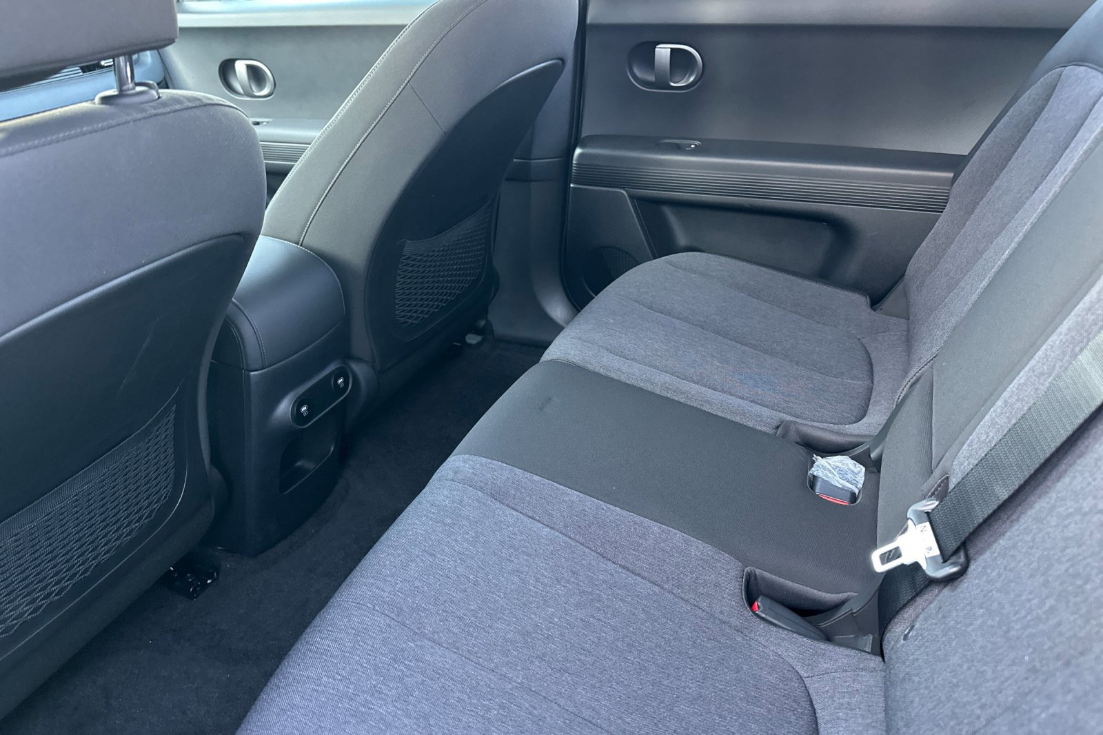 New 2026 Hyundai Ioniq 5 SE image 12