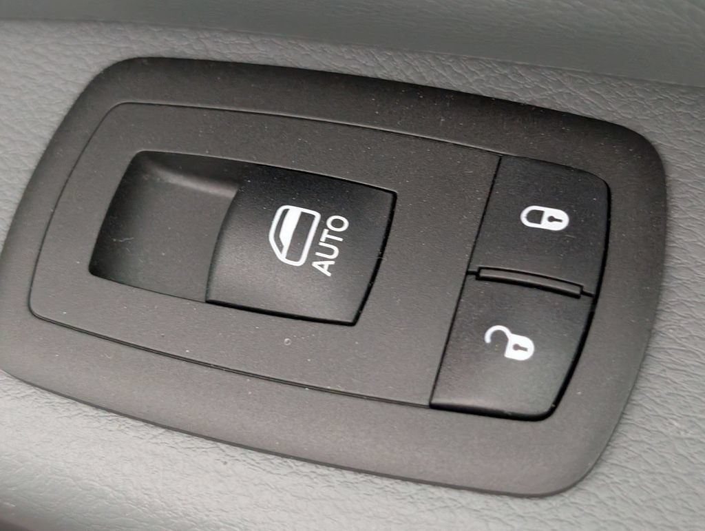 Certified 2022 RAM 1500 Big Horn AWD/4WD image 32