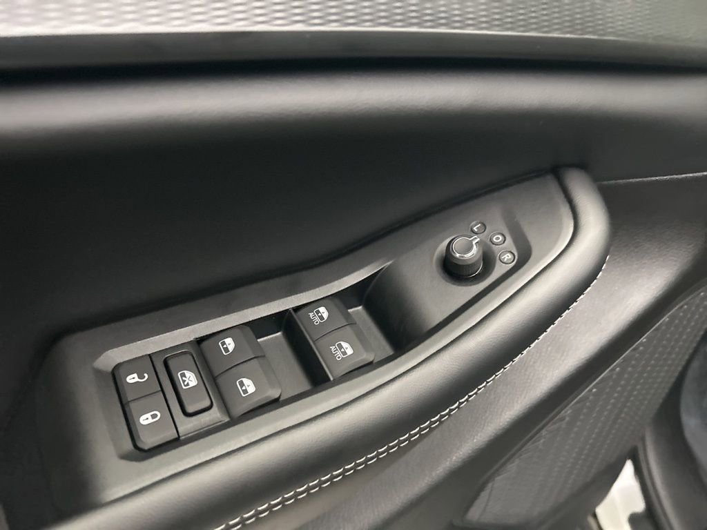 New 2025 Jeep Grand Cherokee Altitude image 25