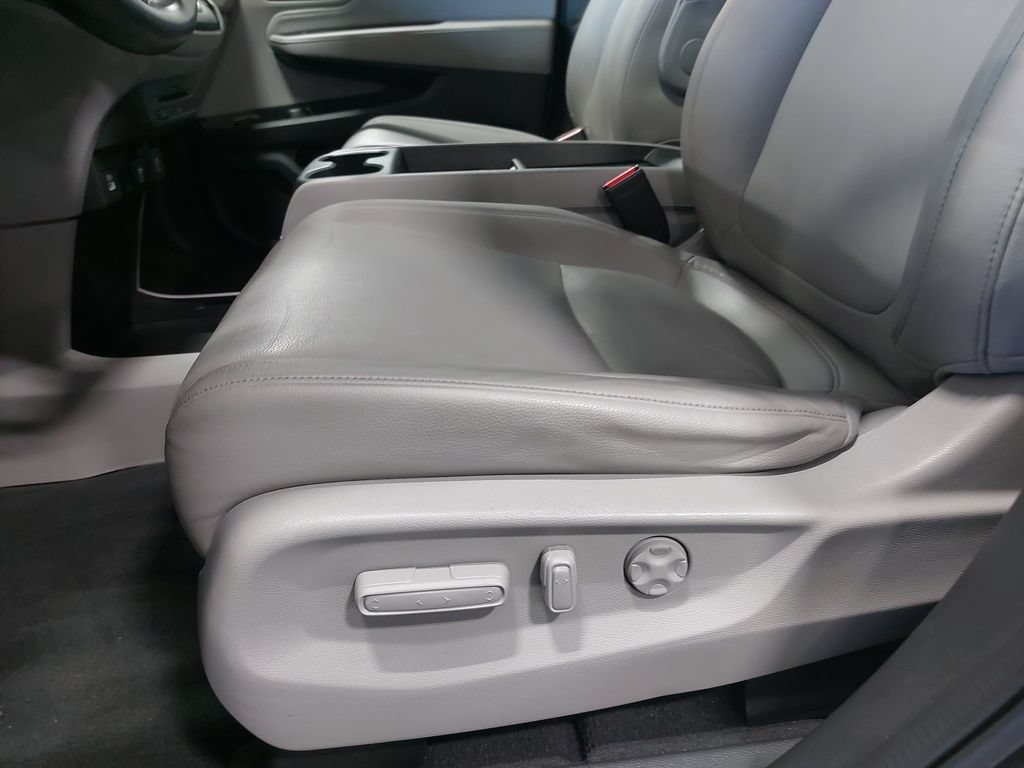 Used 2023 Honda Odyssey Touring image 30