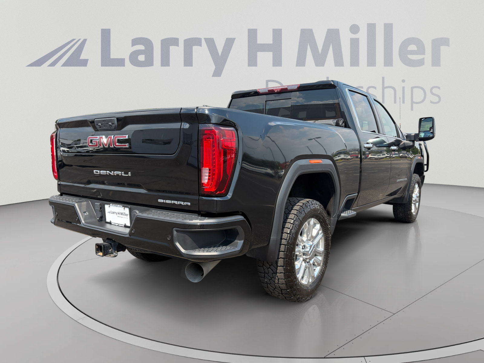 Used 2020 GMC Sierra 3500 Denali w/ Denali Ultimate Package AWD/4WD image 5