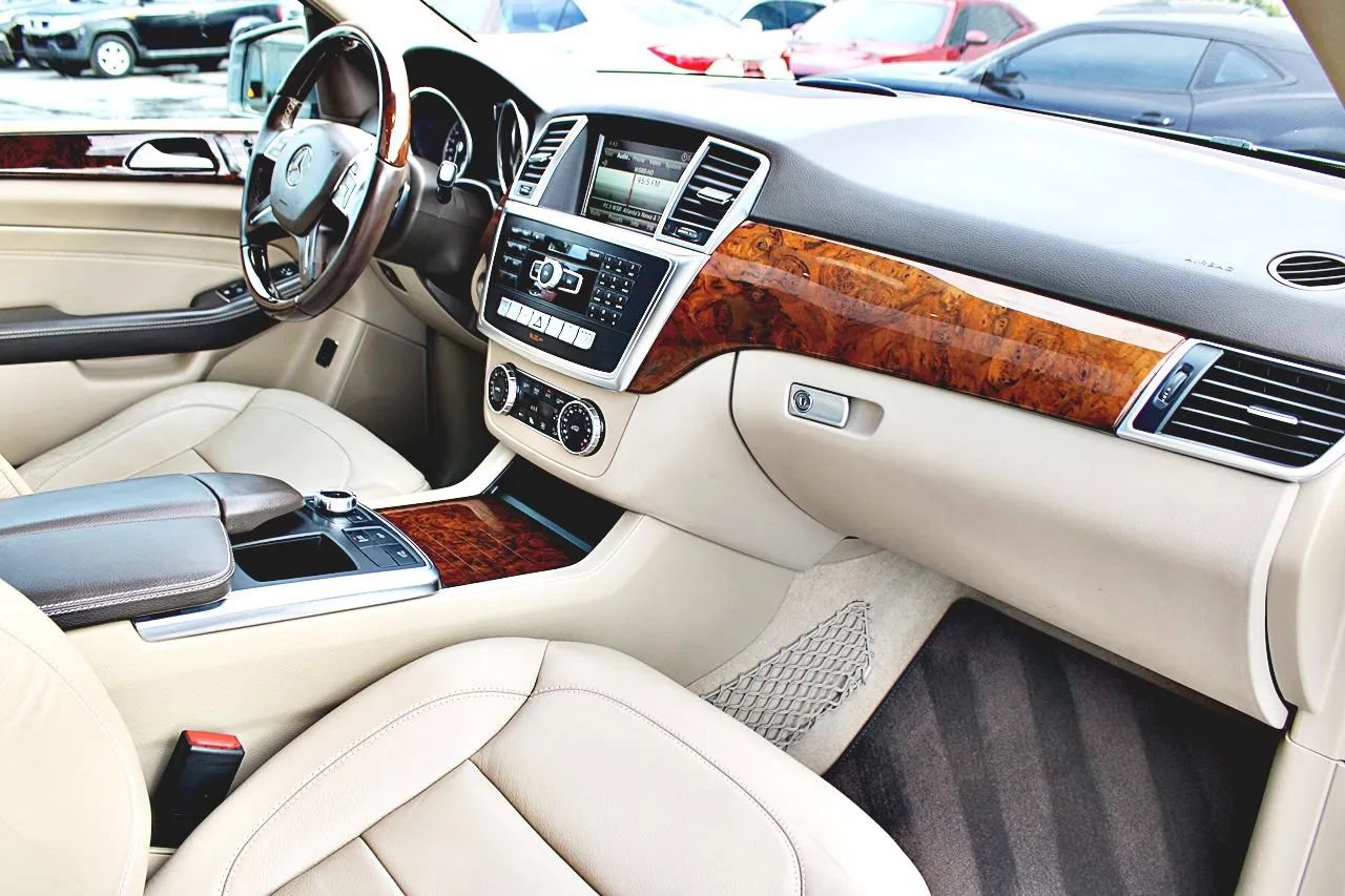 Used 2014 Mercedes-Benz ML 350 4MATIC image 31