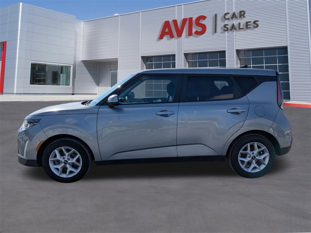 Used 2023 Kia Soul LX w/ Option Group 015 image 2