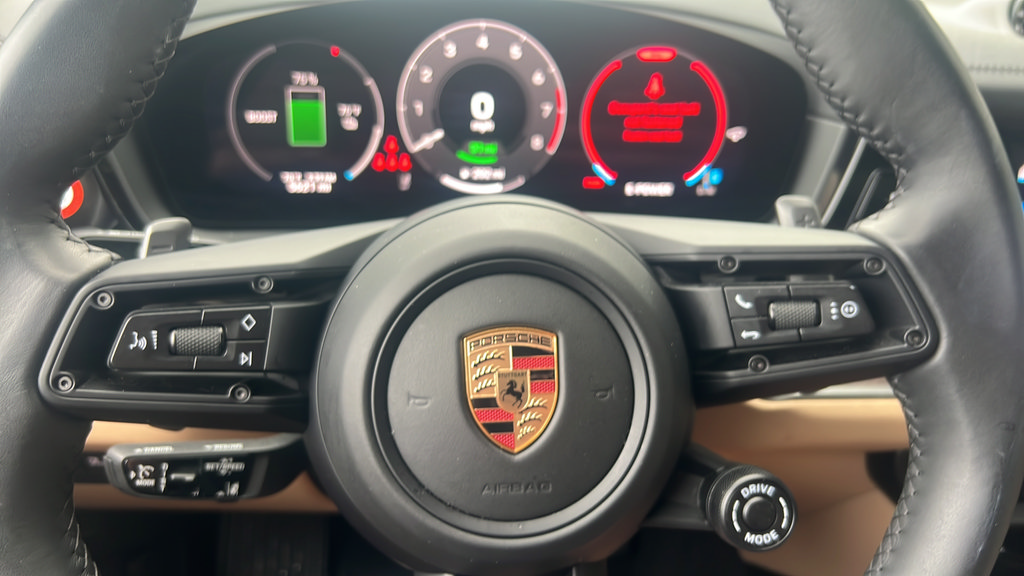 Certified 2025 Porsche Cayenne E-Hybrid AWD/4WD image 33