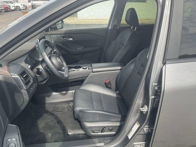 Certified 2023 Nissan Rogue SV w/ SV Premium B Package image 11