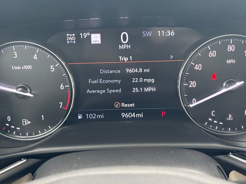 Used 2023 Buick Envision Avenir image 39