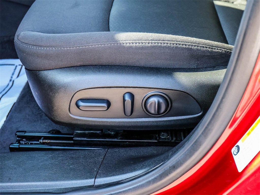 Used 2024 Chevrolet Malibu LT image 29