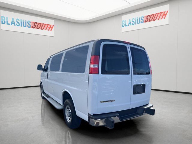 Used 2024 Chevrolet Express 2500 w/ Driver Convenience Package RWD image 5