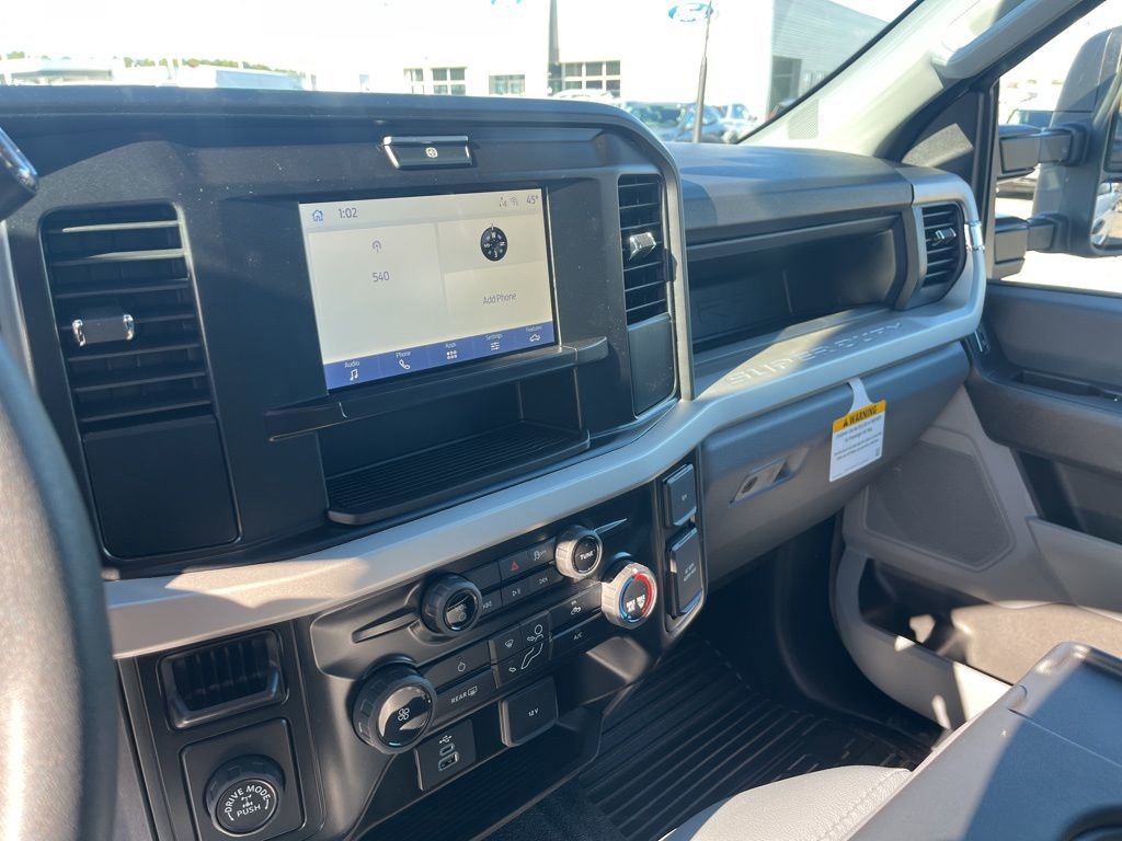 New 2026 Ford F350 XL w/ XL Chrome Package image 21