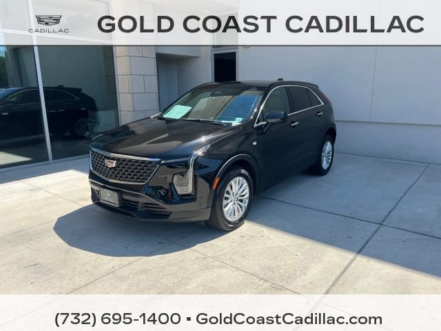 Certified 2024 Cadillac XT4 Luxury w/ Cold Weather Package FWD image 1
