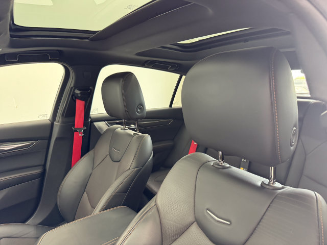 Used 2023 Cadillac CT5 V w/ Premium Package RWD image 5