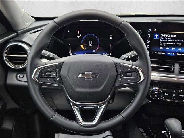 Used 2025 Chevrolet Trax ACTIV w/ Driver Confidence Package FWD image 17