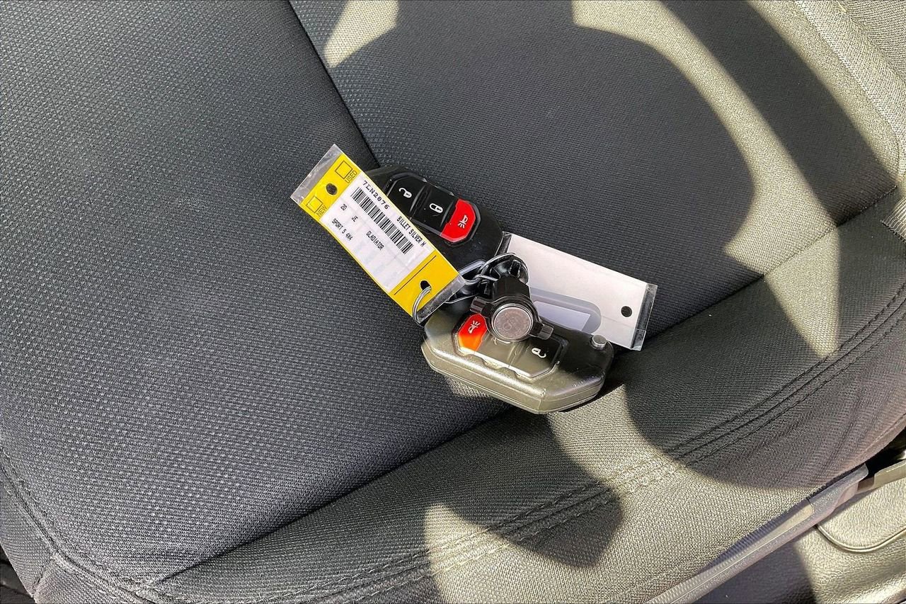 Certified 2020 Jeep Gladiator Sport w/ Quick Order Package 24S image 32