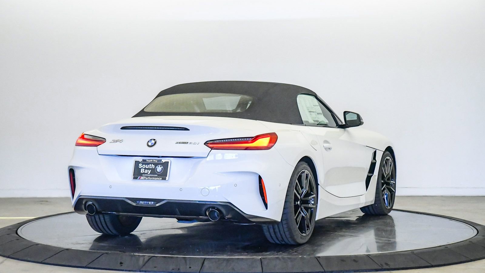 New 2026 BMW Z4 sDrive30i w/ Premium Package image 5