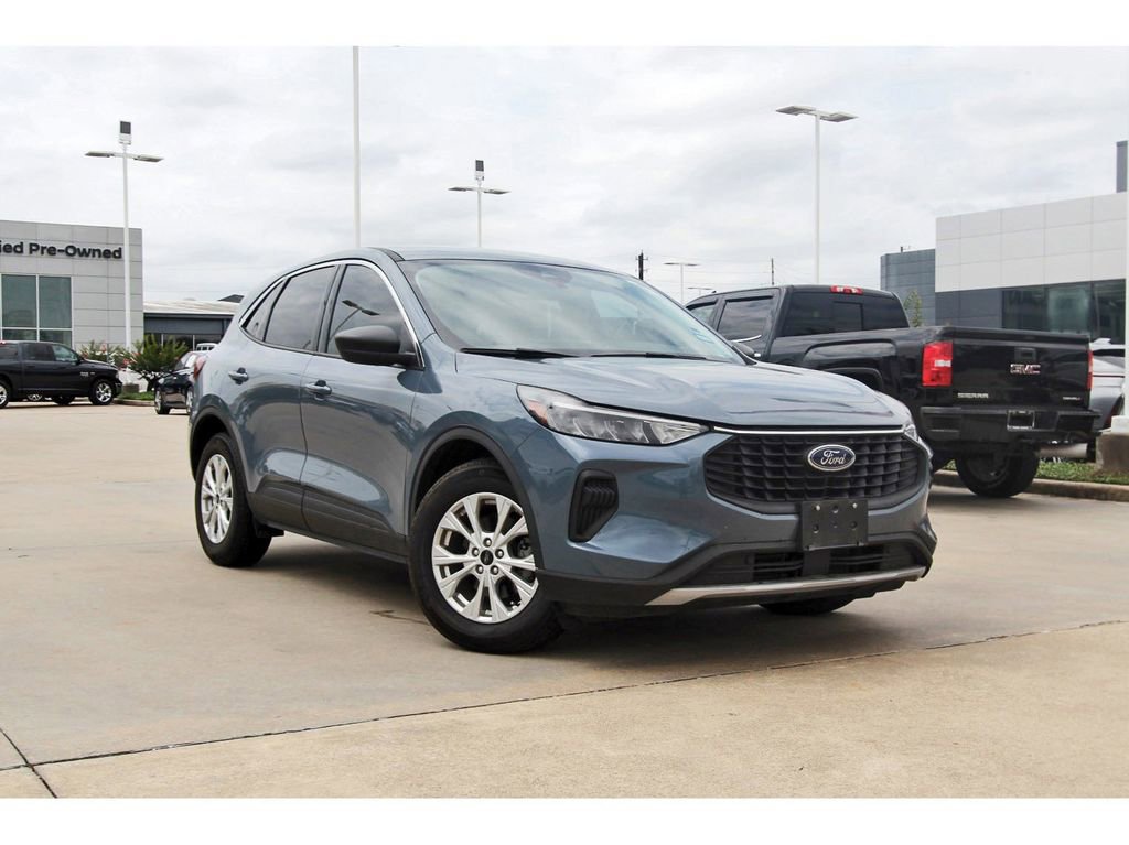 Used 2024 Ford Escape Active w/ Tech Pack #1 FWD image 1
