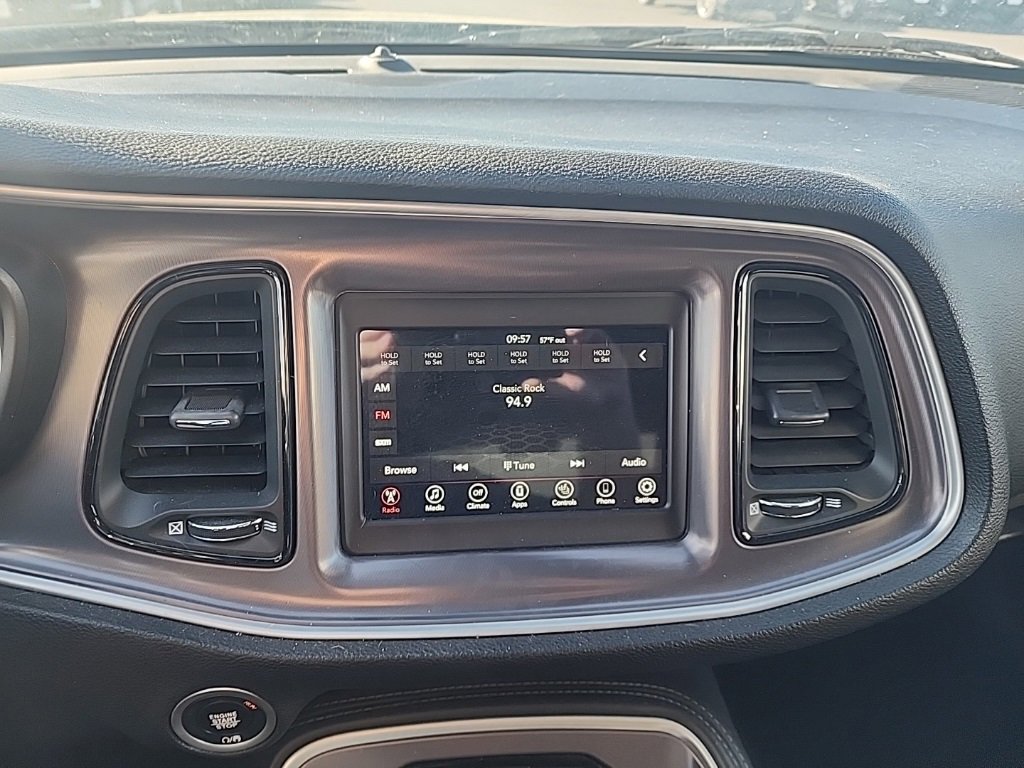 Used 2019 Dodge Challenger GT w/ Driver Convenience Group image 15