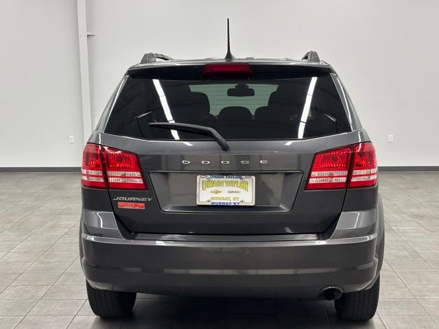 Used 2018 Dodge Journey SE w/ Connectivity Group FWD image 3