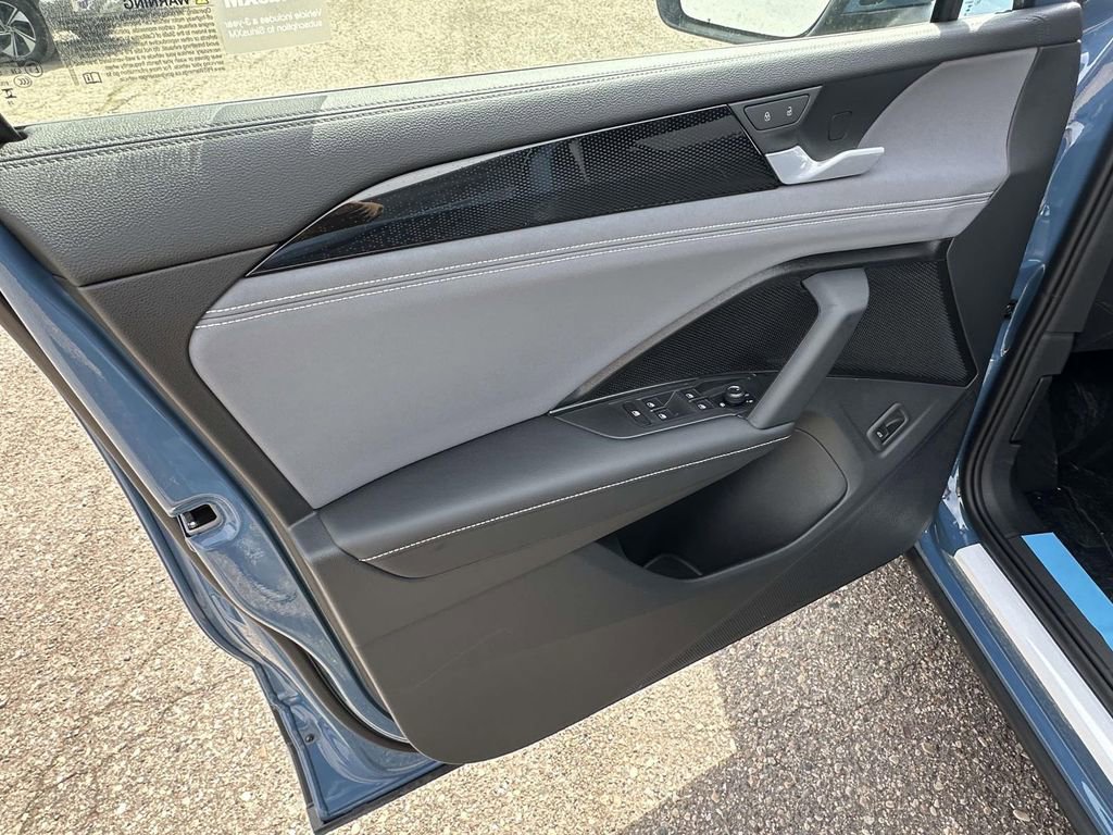 New 2026 Volkswagen Tiguan SE AWD/4WD image 10