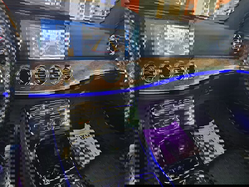 Used 2017 Mercedes-Benz E 300 image 25