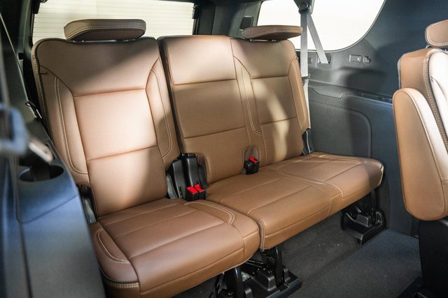 New 2026 Chevrolet Suburban High Country image 39