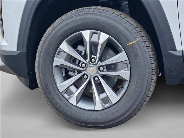 New 2026 Chevrolet Equinox LT w/ Convenience Package II FWD image 11