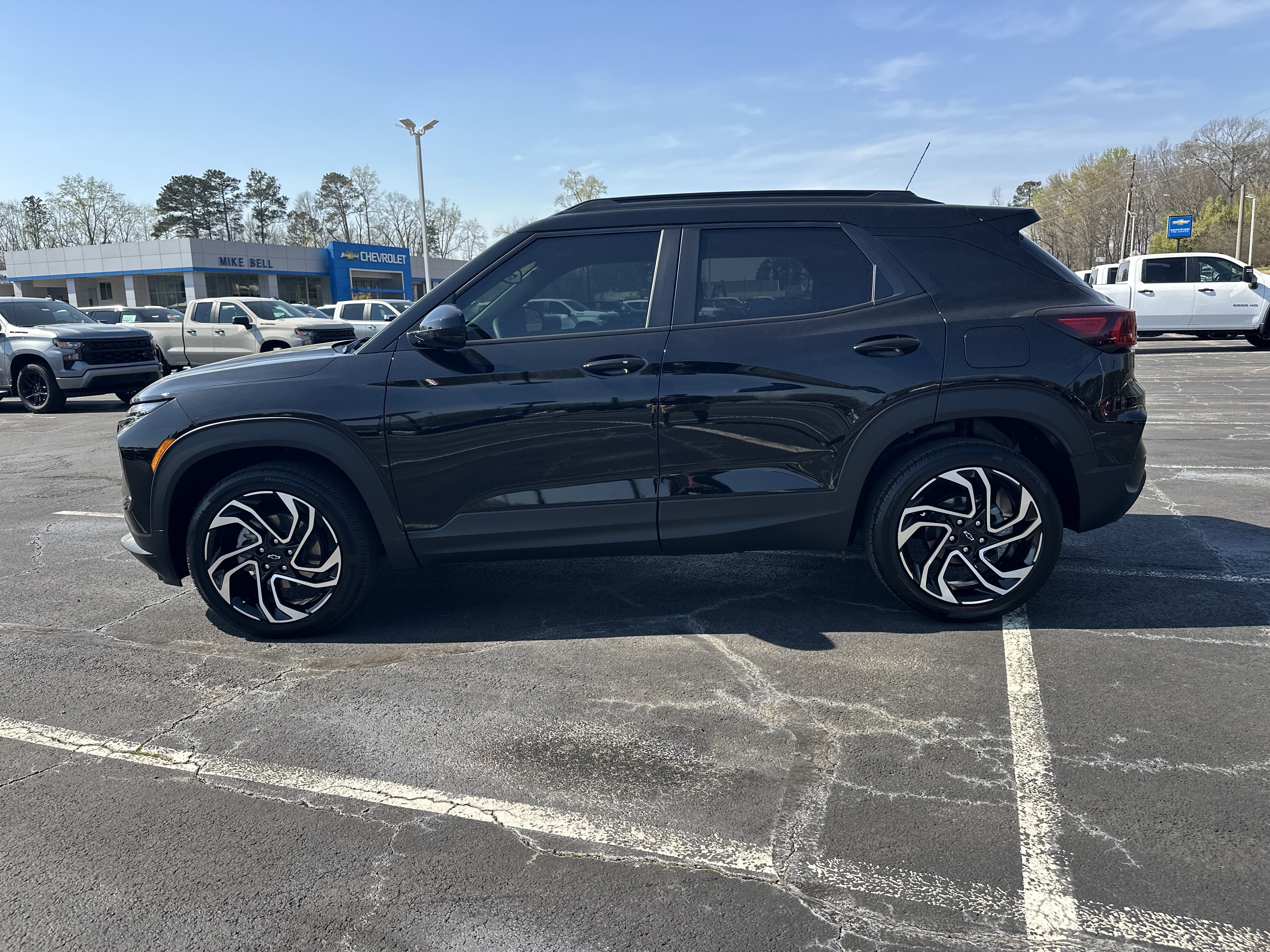 Used 2025 Chevrolet TrailBlazer RS w/ Convenience Package image 5