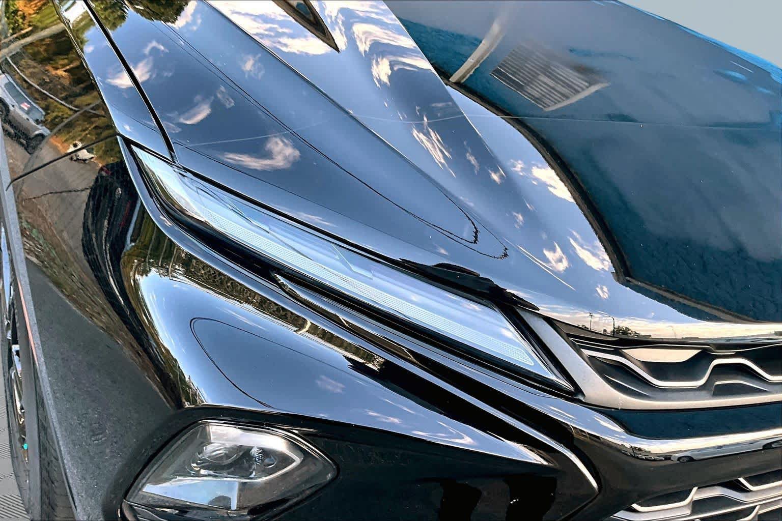 Used 2023 Chevrolet Blazer LT w/ Midnight/Sport Edition FWD image 28