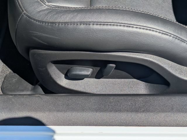 Used 2019 Chevrolet Corvette Stingray Coupe w/ 1LT RWD image 13