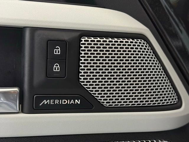 Used 2023 Land Rover Defender 130 First Edition AWD/4WD image 29