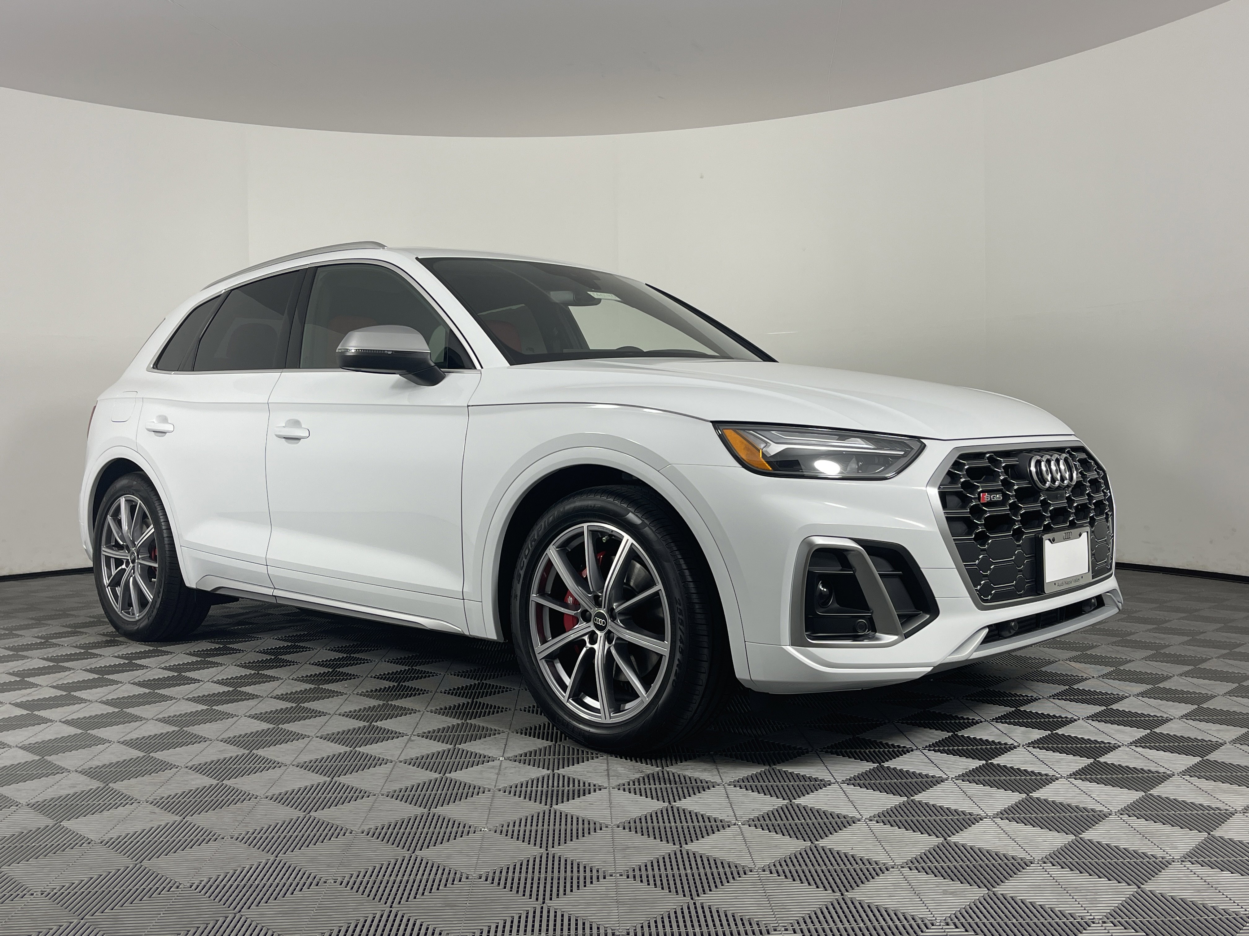 New 2025 Audi SQ5 Premium Plus image 19