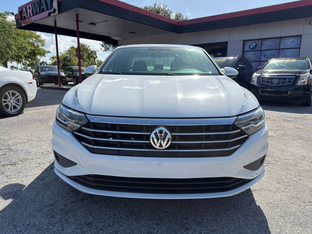 Used 2021 Volkswagen Jetta R-Line image 6