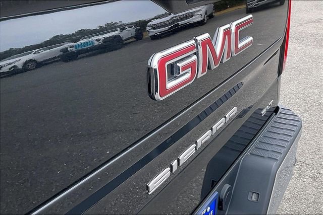 Used 2024 GMC Sierra 1500 SLT w/ X31 Off-Road Package image 22