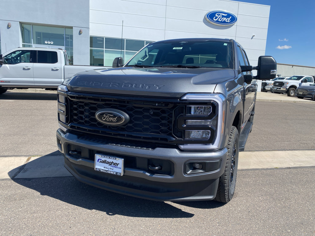 New 2026 Ford F250 4x4 Crew Cab Super Duty image 13