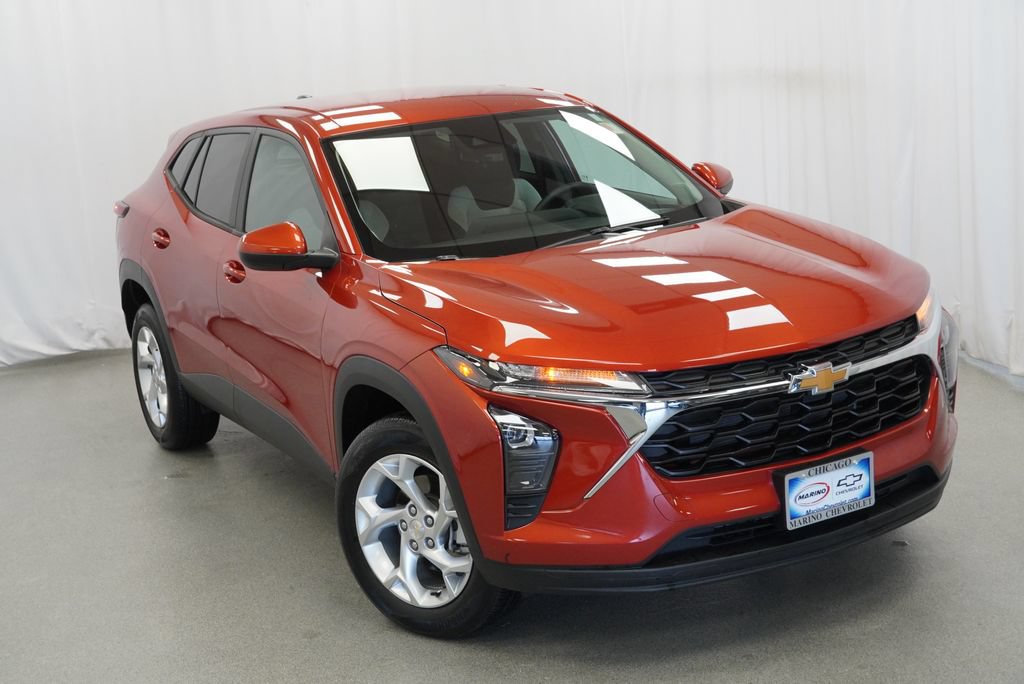 Certified 2024 Chevrolet Trax LS w/ LS Convenience Package FWD image 36